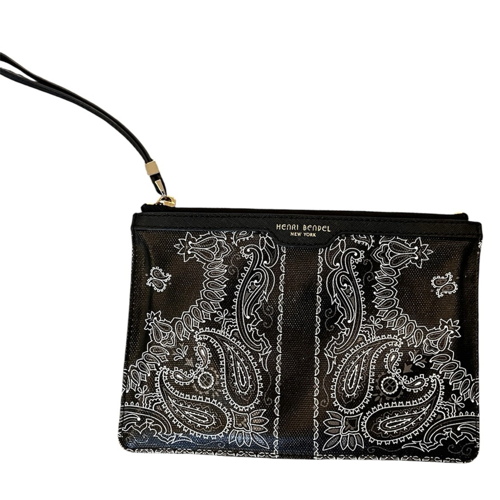 Henri Bendel NEW YORK Black and White Paisley Wristlet with silver zipper